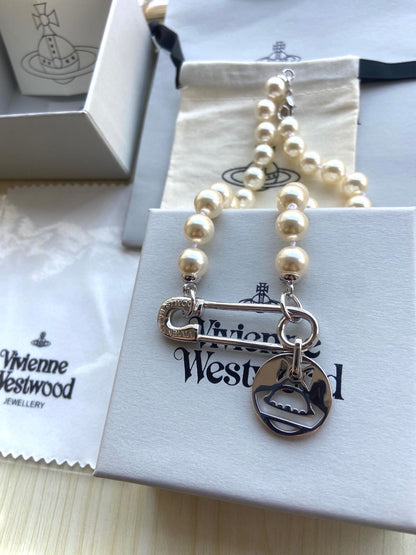 Vivienne Westwood 2026 Pearl & Pin Bracelet