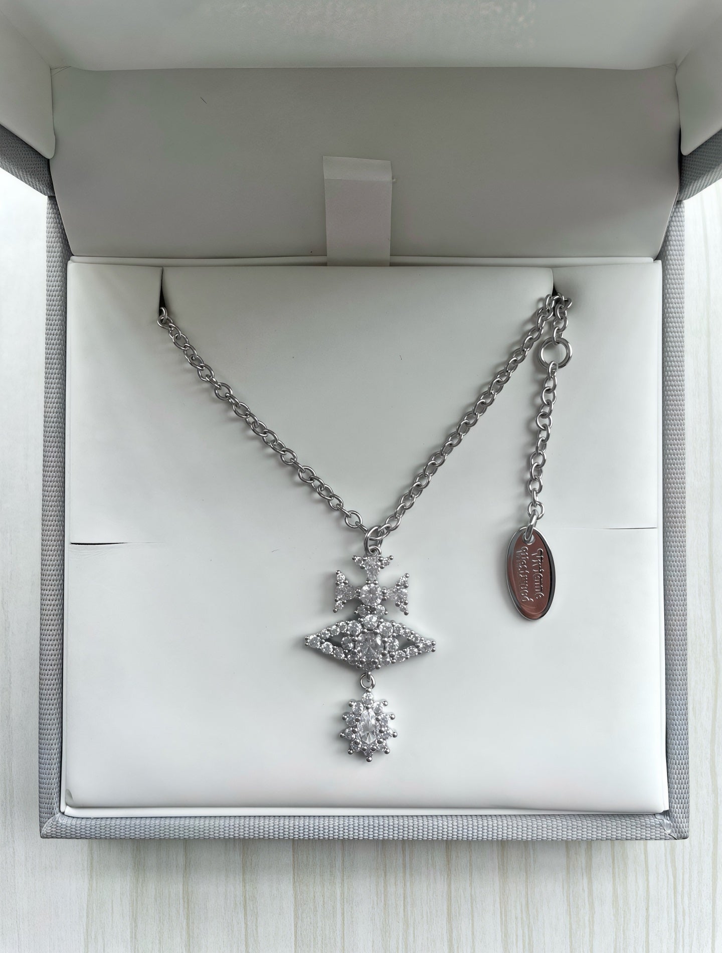 Vivienne Westwood 2026 Rhinestone Collar Necklace