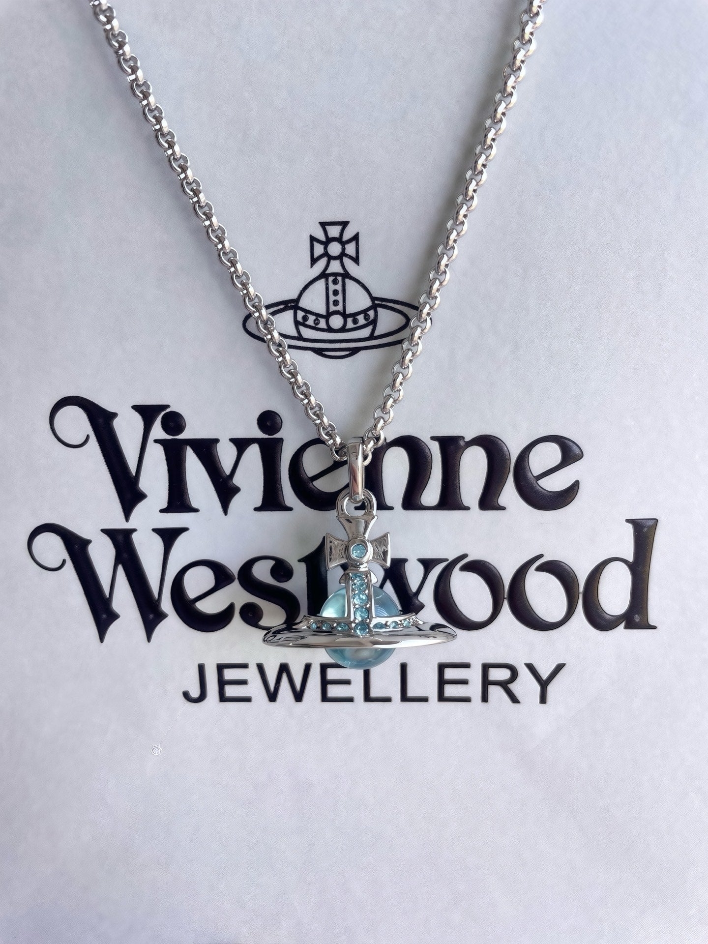 Vivienne Westwood 2026 "Planet Flight" Necklace