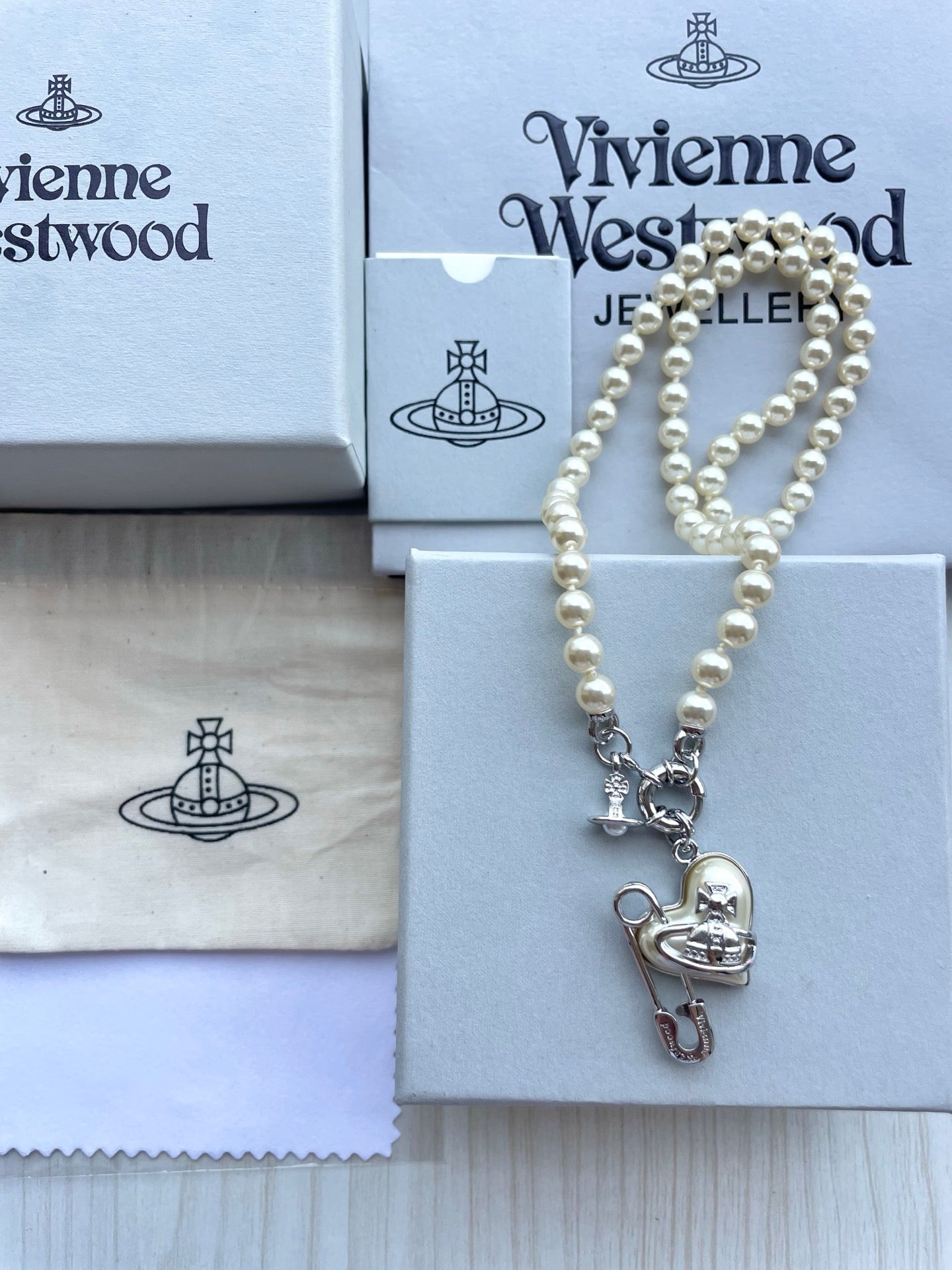 Vivienne Westwood 2026 Pearl Necklace