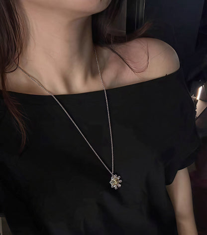 Vivienne Westwood 2026 Snowflake Rhinestone Necklace